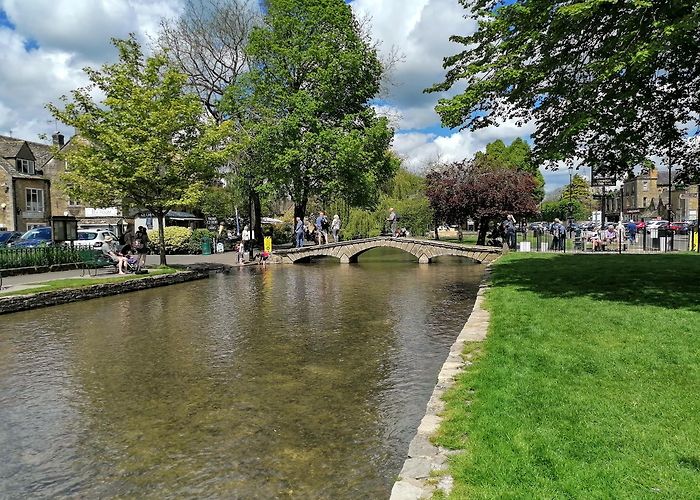 Bourton-on-the-Water photo