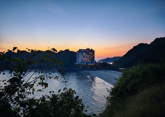 Cat Ba Island photo