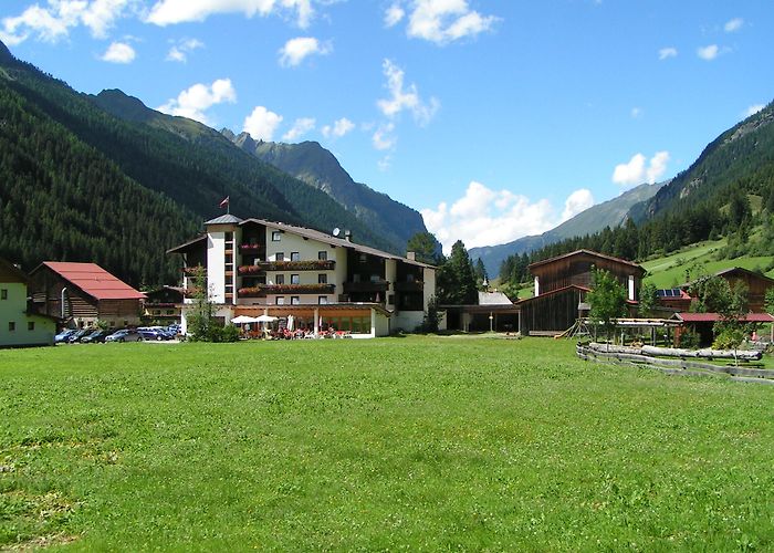 Sankt Leonhard im Pitztal photo