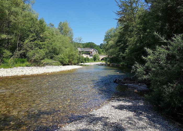 Alby-sur-Cheran photo