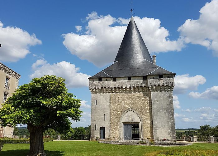 Verteuil-sur-Charente photo