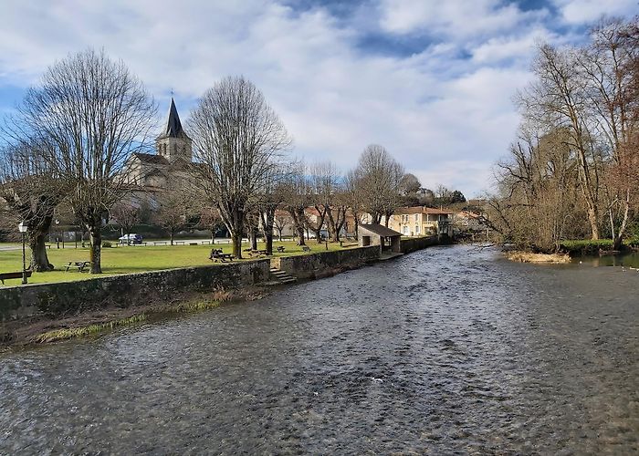 Verteuil-sur-Charente photo