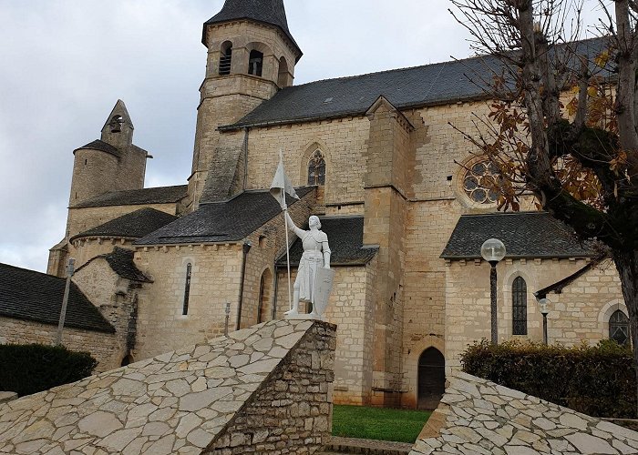 Villeneuve-d'Aveyron photo