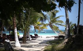 Coconut Village Beach Resort Playa de Diani Exterior photo