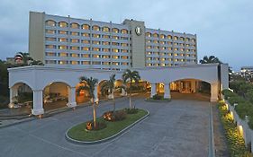 Intercontinental Hotels San Salvador-Metrocentro Mall Exterior photo