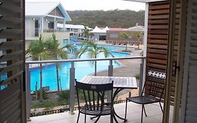 Oaks Pacific Blue 349 Fantastic Pool Aparthotel Salamander Bay Exterior photo