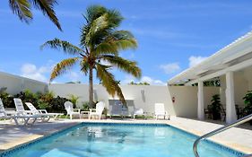 Yoyita Suites Aruba (Adults Only) Palm Beach Exterior photo