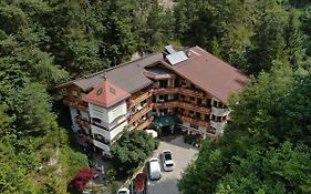 Hotel Gasthof Felsenkeller Kufstein Exterior photo