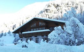 Hotel Haus Alpengruss Sankt Leonhard im Pitztal Exterior photo