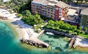 Hotel Du Lac - Relax Attitude Hotel Brenzone sul Garda Exterior photo