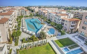 Elysia Park Aparthotel Paphos Exterior photo