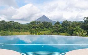 Hotel Arenal alojamiento La Fortuna Exterior photo