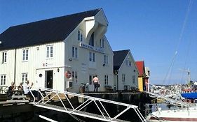 Hotel Kronborg Marina Sveggen Exterior photo