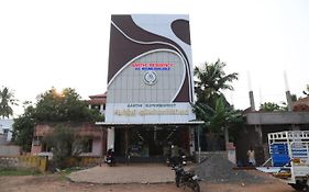 Hotel Aarthi Residency Karaikudi Exterior photo