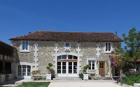 La Grange de Lucie -chambres d'hôtes en Périgord-Dordogne Nanteuil-Auriac-de-Bourzac Exterior photo