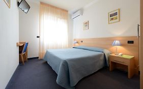 Hotel Ciao Bed & Breakfast Lignano Sabbiadoro Exterior photo