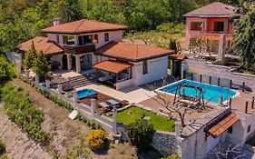 Villa Cook With Sea View - Heated Pool - At Balchik Exterior photo