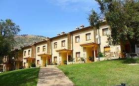 Residencial Los Robles Hostal Arroyo Frío Exterior photo