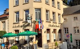 Café Hotel de ville de Bruxelles Vianden Exterior photo