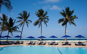 Jacaranda Indian Ocean Beach Resort Playa de Diani Exterior photo