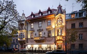 Chopin Hotel Leópolis Exterior photo
