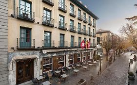 Hotel Miranda & Suizo San Lorenzo de El Escorial Exterior photo