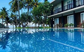 Golden Star Beach Hotel Negombo Exterior photo