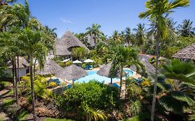 Aestus Villas Resort Playa de Diani Exterior photo