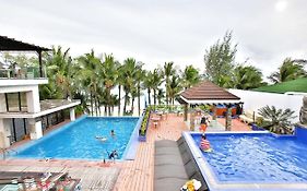 Crown Regency Beach Resort Boracay Island Exterior photo