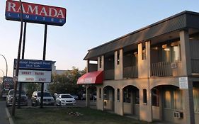 Hotel Ramada Limited YYC Exterior photo