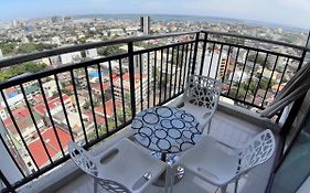 Cebu City Suites Ramos Tower By P&J Exterior photo