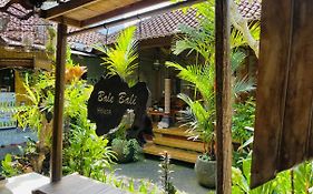 Bale Bali House Apartamento Ubud Exterior photo