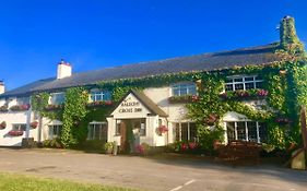 Raleghs Cross Inn Watchet Exterior photo