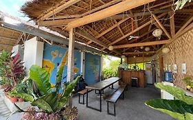Ananas Guesthouse Moalboal Exterior photo