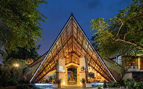 The Village Resort Bogor By Waringin Hospitality Exterior photo