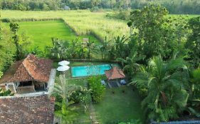 Hotel Blue Garden Yogyakarta Exterior photo