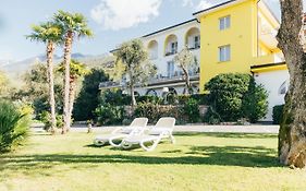 Hotel Orione - Lake Front Hotel Brenzone sul Garda Exterior photo