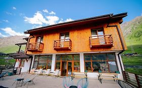 Alpenhaus Kazbegi Hotel & Restaurant Exterior photo