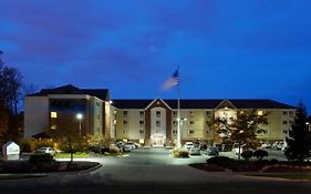 Sonesta Simply Suites Cleveland North Olmsted Airport Exterior photo