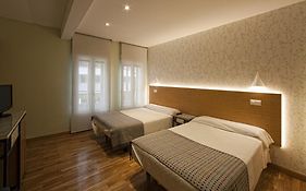 Hotel Hostal Bezana Burgo Room photo