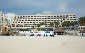 Hotel Golden Parnassus Cancún Exterior photo