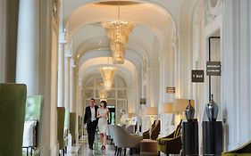 Waldorf Astoria Versailles - Trianon Palace Hotel Interior photo