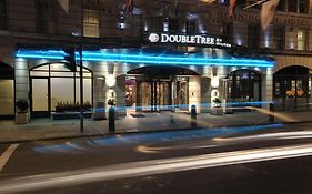 Hotel Doubletree By Hilton London - West End Exterior photo