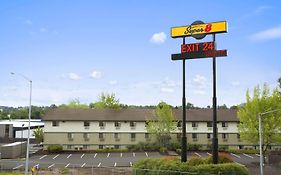 Hotel Super 8 By Wyndham Portland Airport Exterior photo