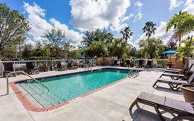 Hotel Baymont By Wyndham Fort Myers Airport Exterior photo