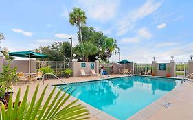 Hotel La Quinta By Wyndham Naples East Exterior photo