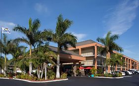 Days Inn By Wyndham Sarasota Bay Exterior photo