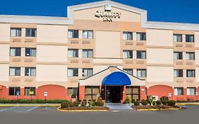 Quality Inn Spring Valley - Nanuet Exterior photo