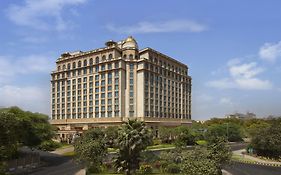 The Leela Palace New Delhi Hotel Exterior photo