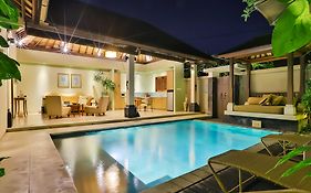 Disini Luxury Spa Villas-Chse Certified Seminyak Exterior photo